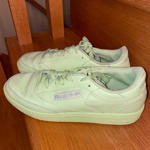 REEBOK SNEAKERS ARITZIA EXCLUSIVE